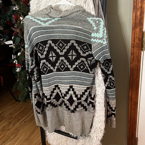 Cardigan - Picture 2 of 2